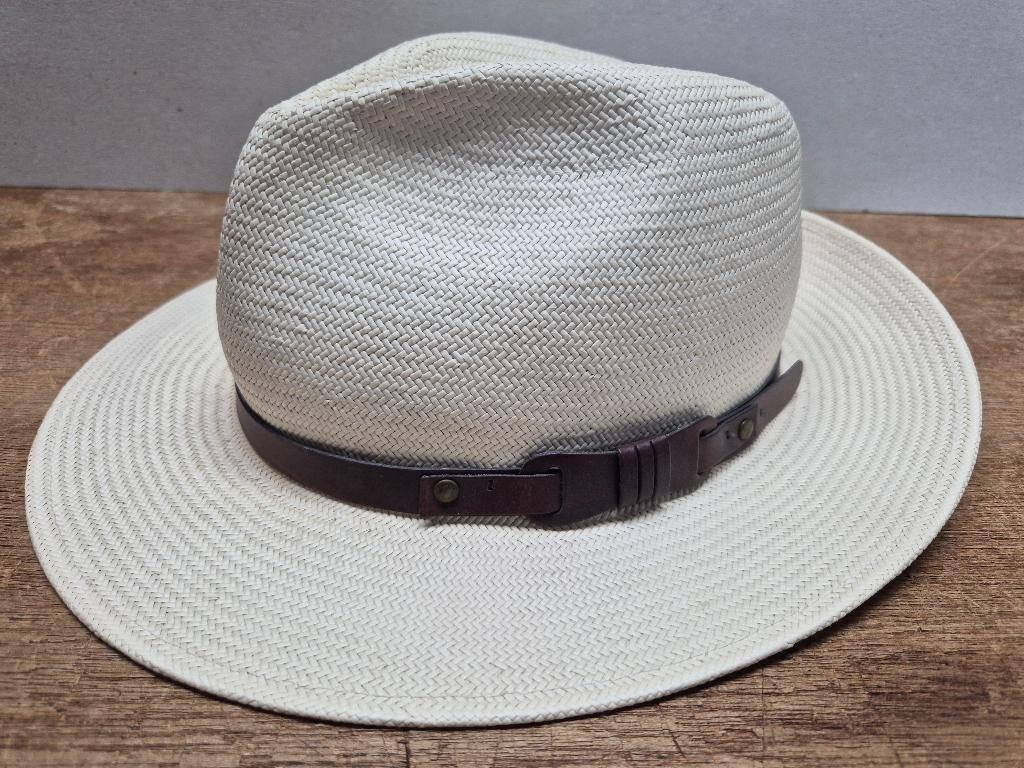 Witte Italiaanse zomer hoed, maat 58, Italiaans, Hoed, Ophalen of Verzenden, 57 cm (M, 7⅛ inch) of minder