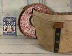 Antieke Franse hoedendoos met etiket en juten bekleding, Ophalen of Verzenden
