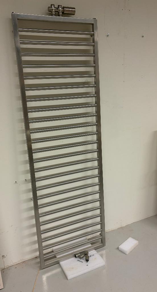 luxe rvs design handdoek  radiator, Doe-het-zelf en Verbouw, Verwarming en Radiatoren, Zo goed als nieuw, Radiator, 80 cm of meer