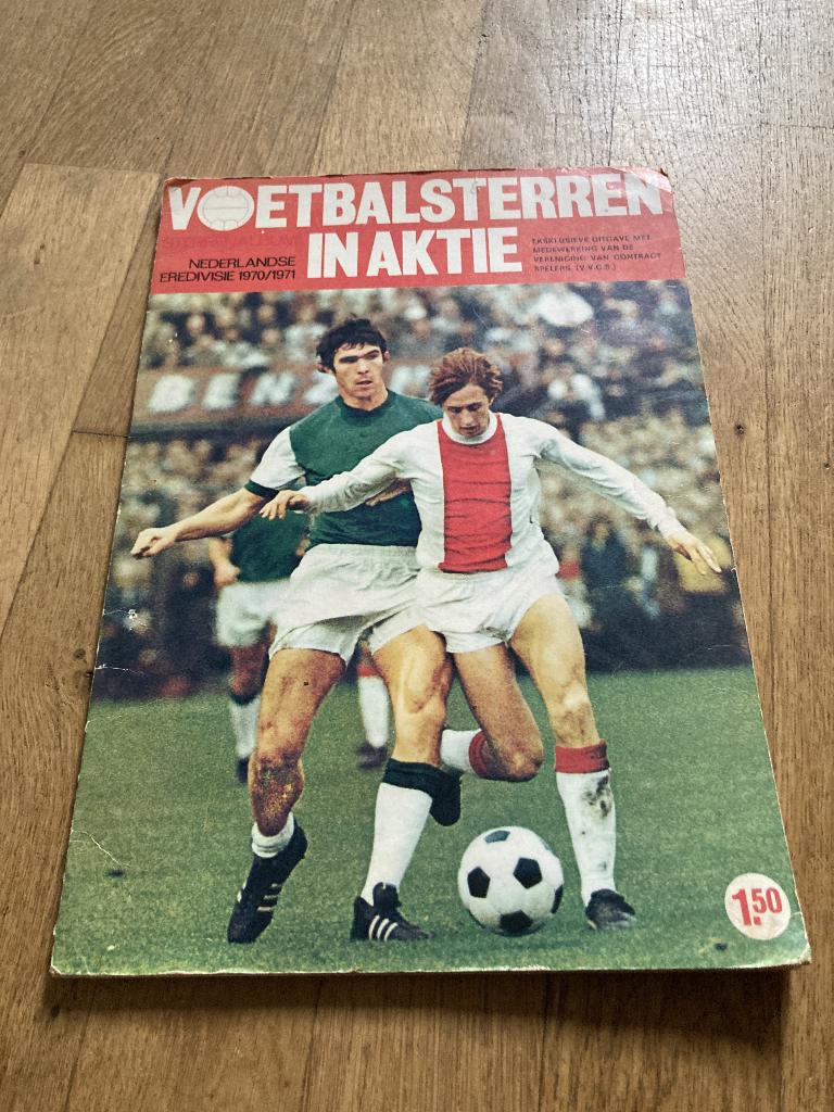 Voetbalplaatjes album "Voetbalsterren in actie" 1970/1971, Verzamelen, Sportartikelen en Voetbal, Ophalen, Gebruikt, Overige binnenlandse clubs