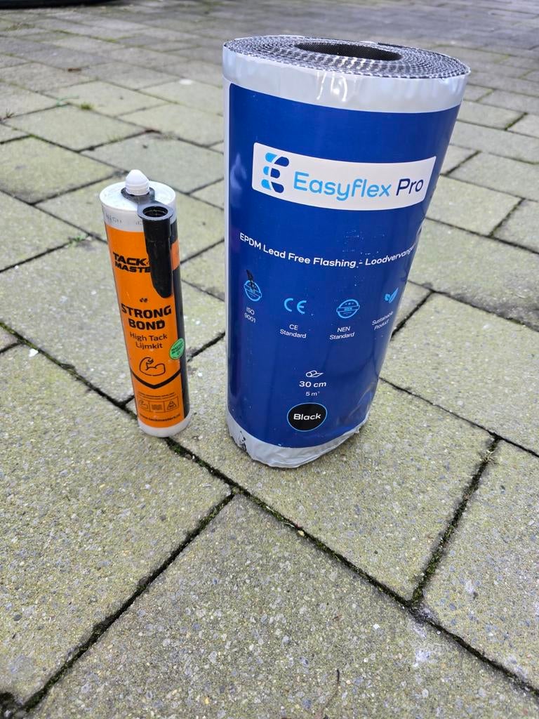 EPDM loodvervanger / flashing + lijmkit – 30 cm  5 m – wate, Ophalen of Verzenden, Zo goed als nieuw