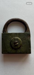 Antiek hangslot met zonnewijzer, Antiek en Kunst, Ophalen