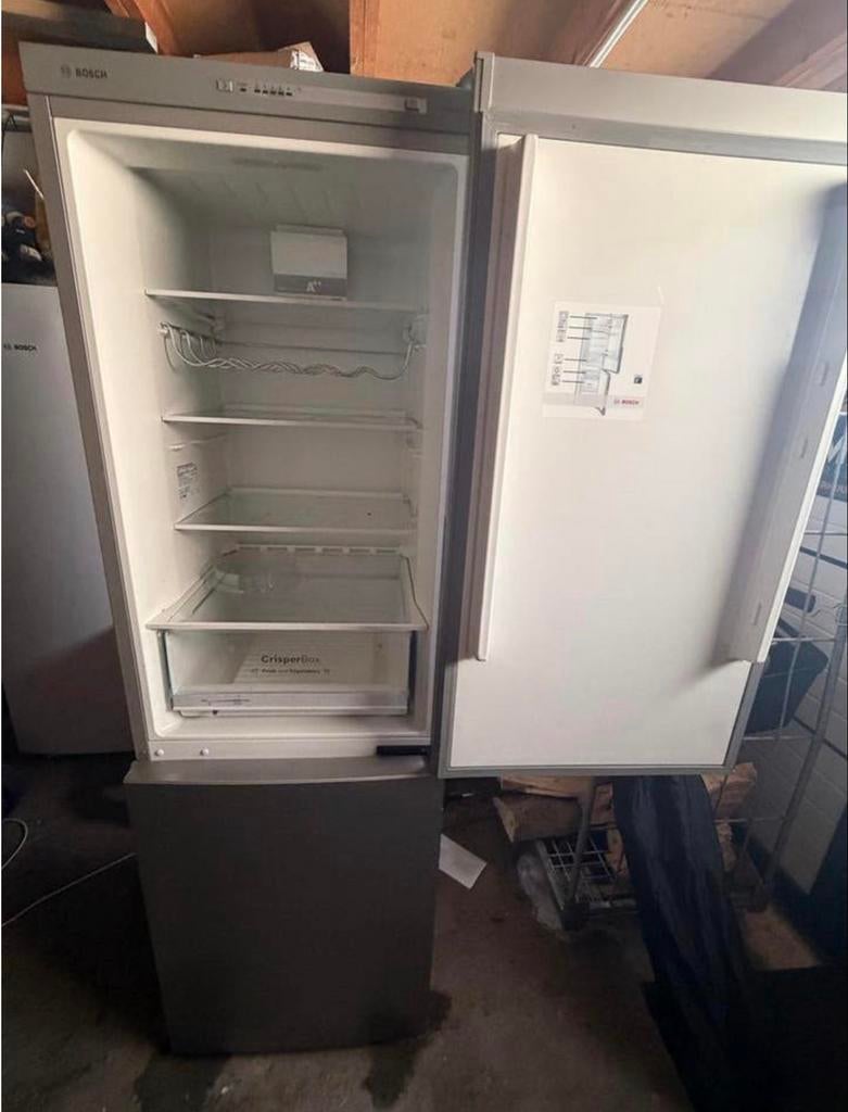Bosch Koelkast met vriesvak - Zilver, Witgoed en Apparatuur, Koelkasten en IJskasten, Ophalen, Gebruikt, 200 liter of meer, Met aparte vriezer