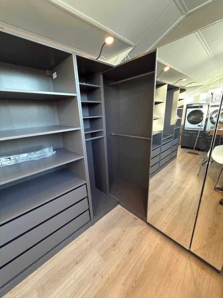 IKEA MONTAGE PAX MALM BESTA HAAL BRENG EN MONTAGE SERVICE, Huis en Inrichting, Kasten | Kledingkasten, Ophalen of Verzenden, Zo goed als nieuw