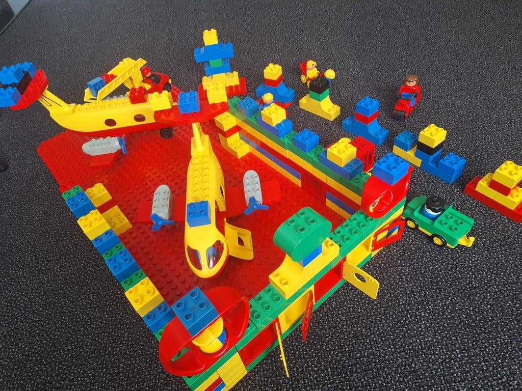 Grote partij Duplo met grondplaat en voertuigen, Kinderen en Baby's, Ophalen of Verzenden, Duplo