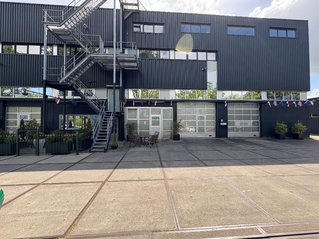 KANTOOR-STUDIO-KAPPER-MASSAGE-CREATIEVE-LES-UNIT-FYSIO-WERK-, Zakelijke goederen, Bedrijfs Onroerend goed, 55 m², Huur, Kantoorruimte