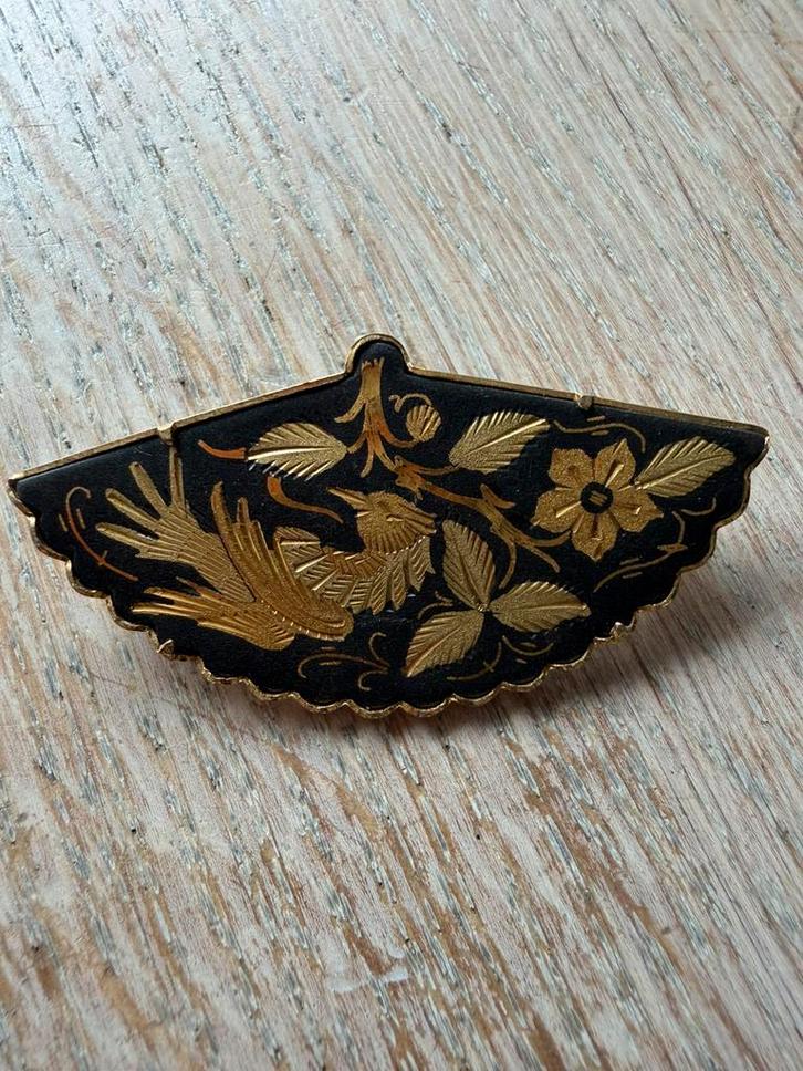 Retro broche, Sieraden, Tassen en Uiterlijk, Broches, Zo goed als nieuw, Overige materialen, Zilver, Ophalen of Verzenden