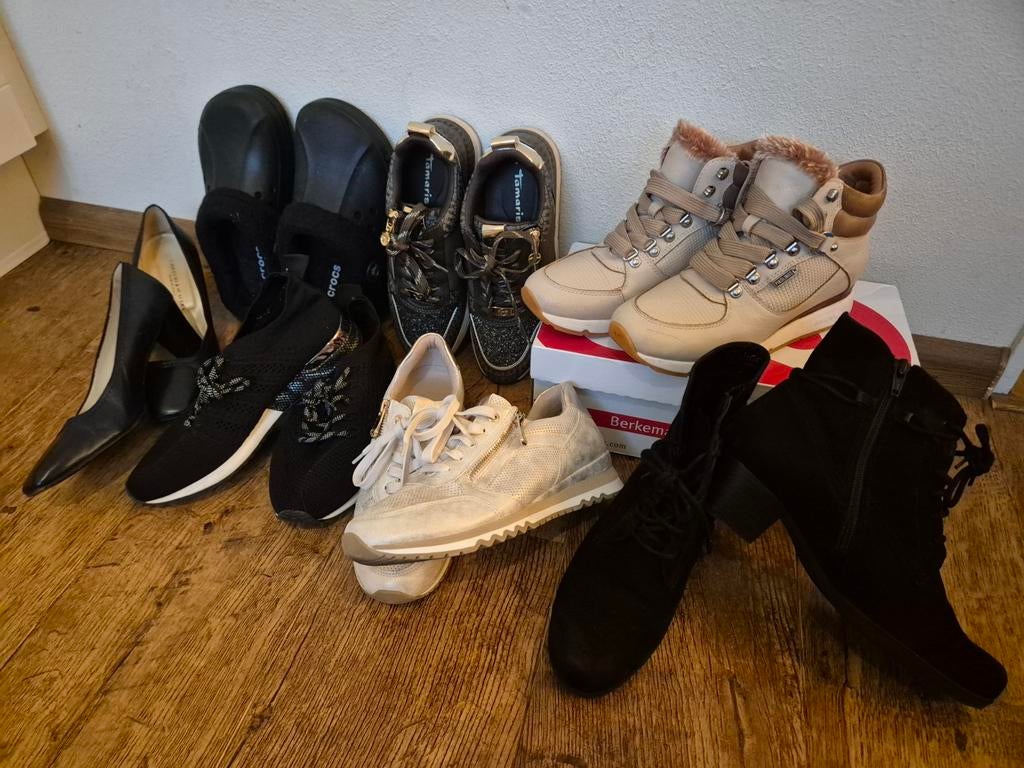 Schoenen, dames, maat 37, Ophalen of Verzenden, Zo goed als nieuw, Sneakers of Gympen