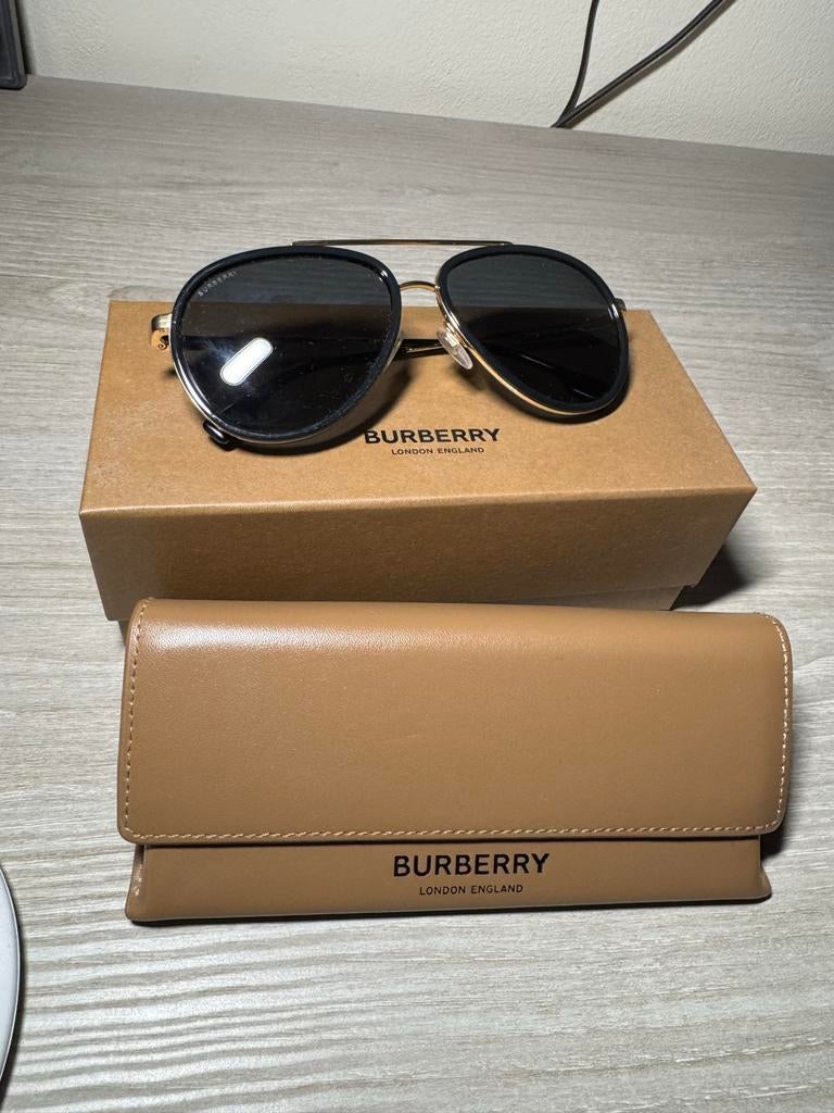 Burberry zonnebril, Overige merken, Zonnebril, Zwart, Ophalen of Verzenden