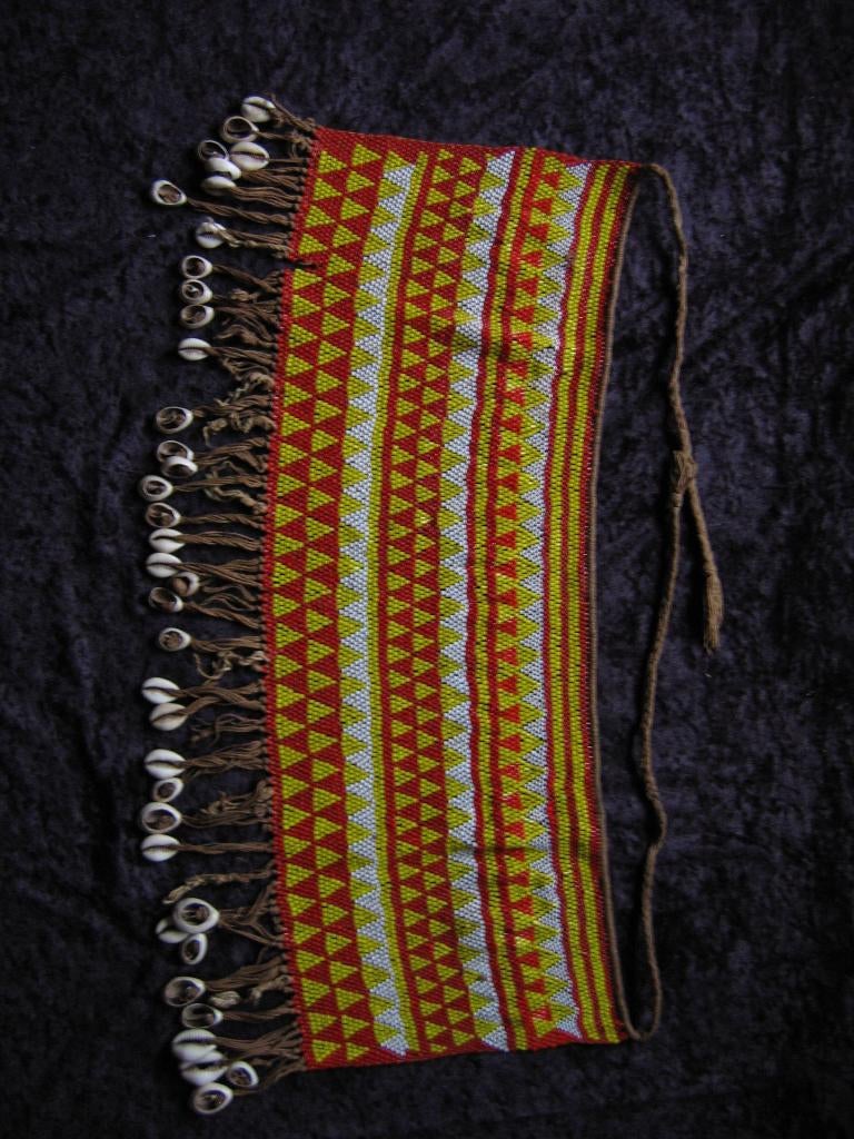 Antieke Dansschort uit Papoea Nieuw Guinea, Verzenden