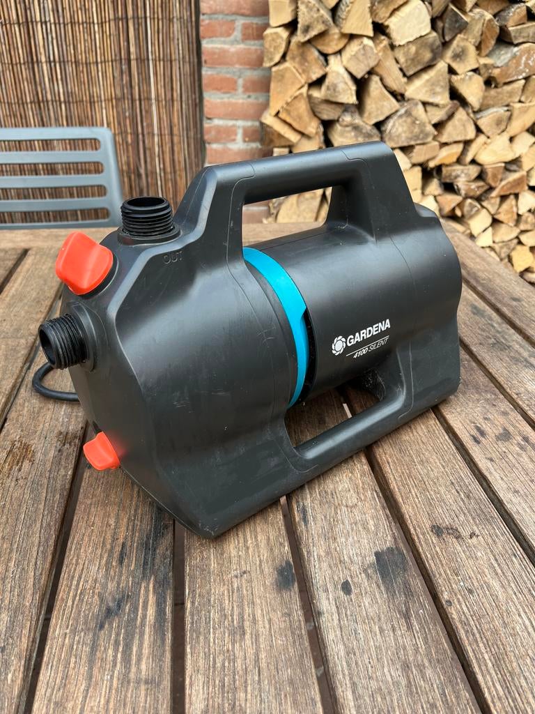 Gardena Waterpomp 4100 Silent - Efficiënt en Stil, Ophalen, Gebruikt, Elektrisch, Besproeiingspomp