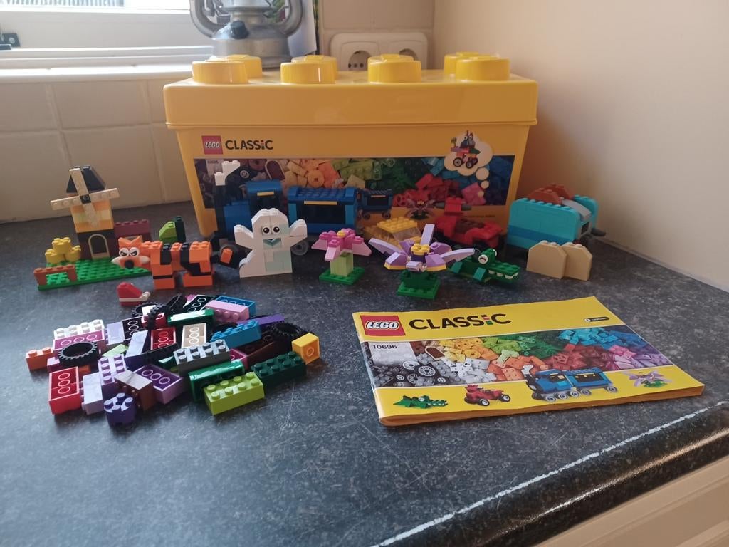 Lego classic 10696 creatieve medium box, Compleet, Overige thema's, Lego, Ophalen of Verzenden