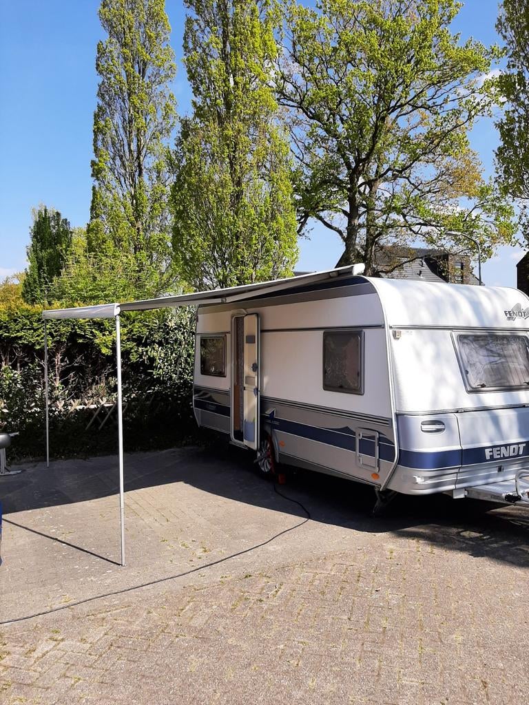 In zeer nette staat Fendt Saphir 470 volledig uitgerust, Rondzit, 750 - 1000 kg, Particulier, Tot en met 4
