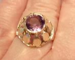 Antieke gouden ring met Amethist in hoge zetting, Sieraden, Tassen en Uiterlijk, Antieke sieraden, Verzenden, Goud, Ring, Met edelsteen