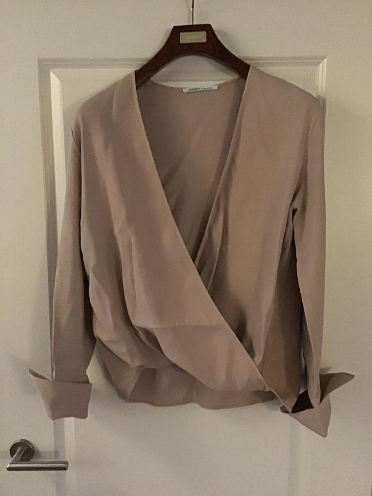 Agnona Overslag Blouse - Stijlvol en Elegant, Kleding | Dames, Blouses en Tunieken, Gedragen, Maat 46/48 (XL) of groter, Beige