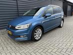 Volkswagen Touran 2.0 TDI Highline Led Massagestoel Grijs ke, Auto's, Voorwielaandrijving, 4 cilinders, 150 pk, Alcantara