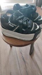 Naked Wolfe Plateau Gympen - Wednesday Style - Maat 36, Kleding | Dames, Schoenen, Ophalen of Verzenden