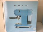 Smeg ECF01PBEU koffiezetapparaat en waterkoker, Witgoed en Apparatuur, Koffiezetapparaten, Ophalen of Verzenden, Zo goed als nieuw