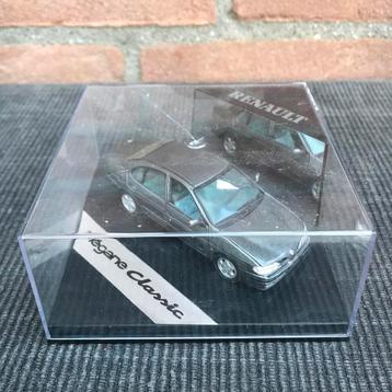 1:43 VITESSE RENAULT MÉGANE CLASSIC beschikbaar voor biedingen