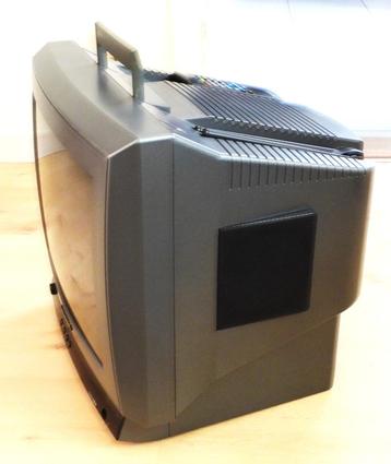 Grundig beeldbuis kleuren TV - draagbaar - tafelmodel beschikbaar voor biedingen