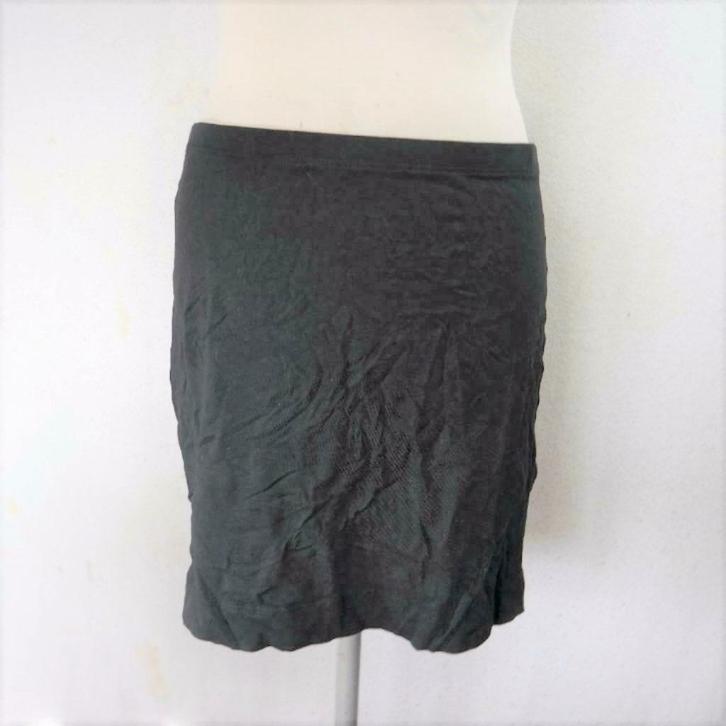 Zwarte minirok.Mt M.Merk H&M, Kleding | Dames, Rokken, Zo goed als nieuw, Maat 38/40 (M), Zwart, Boven de knie, Ophalen of Verzenden