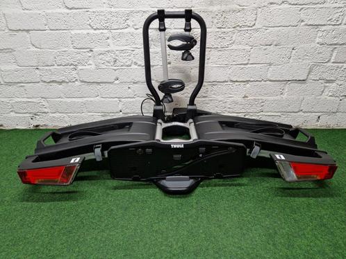 Nette Thule EasyFold XT 933 fietsendrager voor 2 E-bikes, Auto diversen, Fietsendragers, Zo goed als nieuw, Trekhaakdrager, 2 fietsen