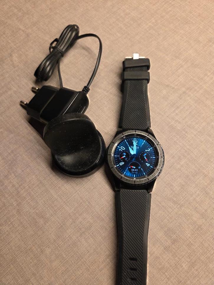 Samsung Gear S3 Frontier - Smartwatch, Sieraden, Tassen en Uiterlijk, Smartwatches, Gebruikt, Android, Zwart, Afstand, Calorieverbanding