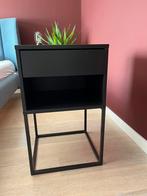 Ikea nachtkastjes zwart staal industrieël 2x, Huis en Inrichting, Ophalen, Zo goed als nieuw, Metaal of Aluminium, Minder dan 45 cm