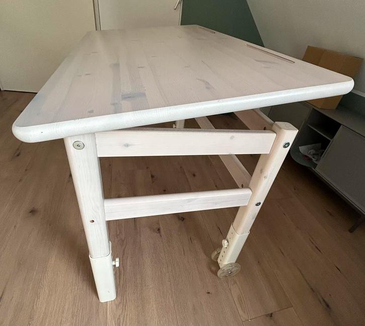 Flexa bureau / buro / tekentafel in hoogte verstelbaar!, Huis en Inrichting, Bureaus, Zo goed als nieuw, Bureau, In hoogte verstelbaar