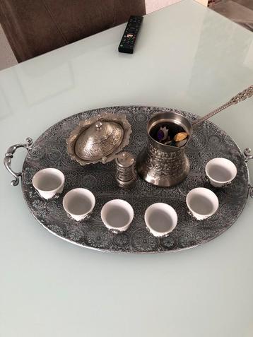 Koffie set beschikbaar voor biedingen