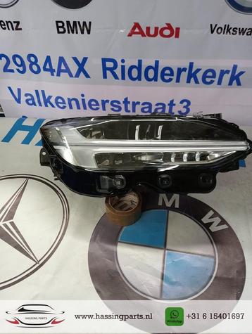 Volvo v90 AED8W koplamp rechts beschikbaar voor biedingen
