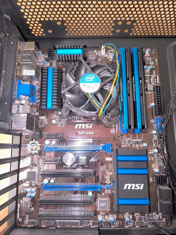 Lga 1150 Gigabyte Z370 HD3  / 16g ram /CPU i5 4430, Computers en Software, Moederborden, Refurbished, Intel, DDR3, Ophalen