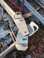 Muur klemmen steiger 110 stuks., Ophalen, Gebruikt