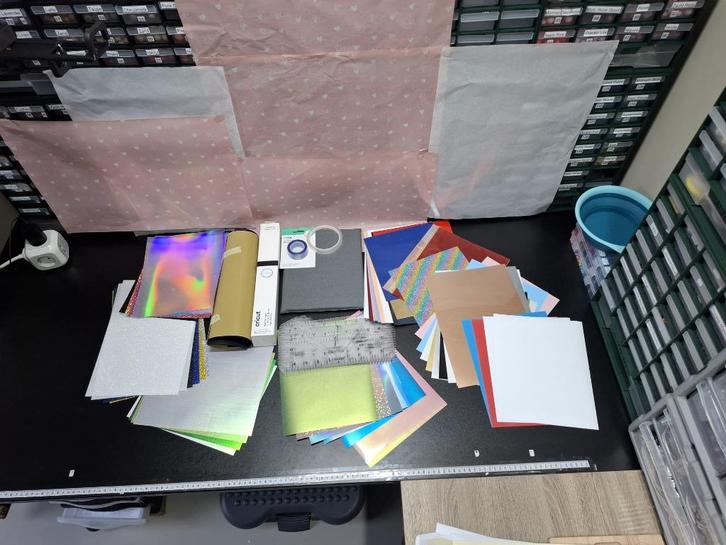 Grote partij Vinyl - Siser / Poli Flex  en accessoires, Hobby en Vrije tijd, Knutselen, Nieuw, Materiaal, Ophalen of Verzenden