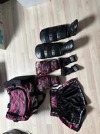 Kickboks kleding set, Ophalen of Verzenden, Zo goed als nieuw, Bokshandschoenen