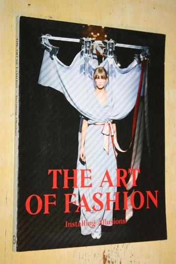 Art of Fashion Installing Allusions Victor & Rolf Nick Cave beschikbaar voor biedingen