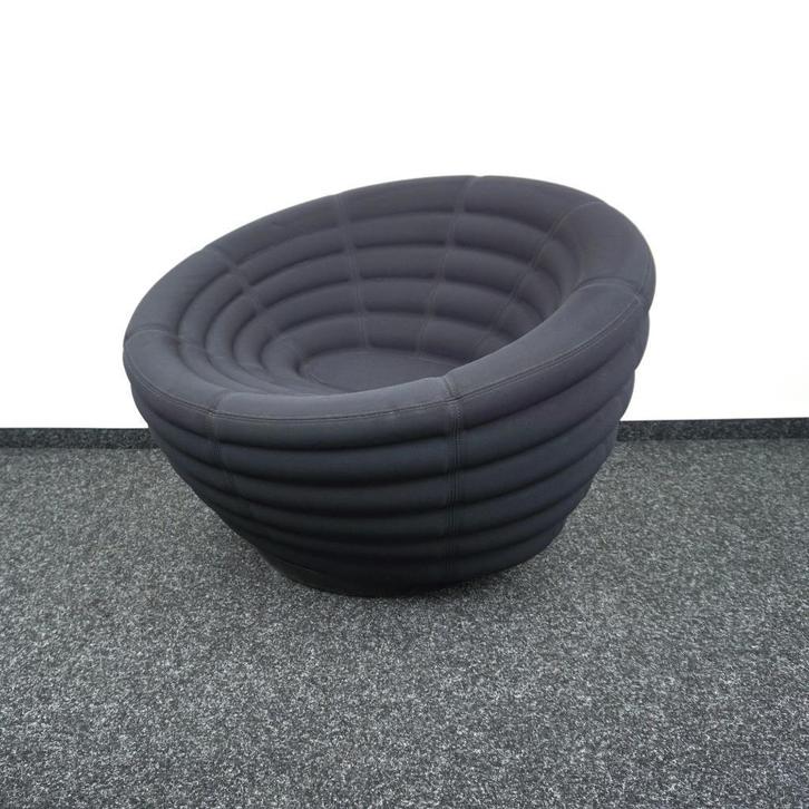 HAY Blow Design Fauteuils | Zwart | Ronde Fauteuil | Stoelen, Huis en Inrichting, Fauteuils, Gebruikt, Stof, 75 tot 100 cm, 75 tot 100 cm