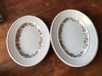 Wedgwood rosalind 2 ovaal serveerschaal 30cm & 35cm, Huis en Inrichting, Keuken | Servies, Ophalen of Verzenden, Wedgwood, Porselein