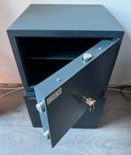 Zeer degelijke Holland Safety kluis brandkast 2 sleutels!, Ophalen, Brandkast