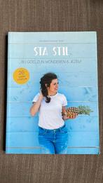 Sta stil - Bij God, zijn wonderen & jezelf, Boeken, Godsdienst en Theologie, Ophalen of Verzenden, Zo goed als nieuw