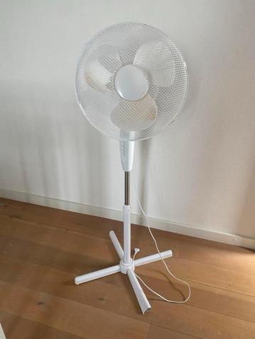 Staande Ventilator beschikbaar voor biedingen