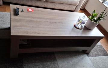 Salontafel beschikbaar voor biedingen