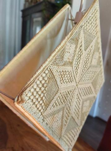 Zweedse wandlamp – vintage handgeweven textielkap beschikbaar voor biedingen