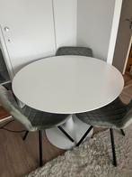Witte ronde tafel met 3 groene stoelen, Huis en Inrichting, Tafels | Eettafels, Ophalen, Zo goed als nieuw, Rond, 100 tot 150 cm