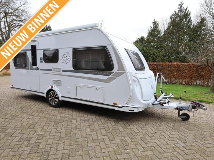Knaus Sudwind 60 Years 500 EU cassetteluifel | mover, Caravans en Kamperen, Caravans, Bedrijf, tot en met 4, 1250 - 1500 kg, Rondzit