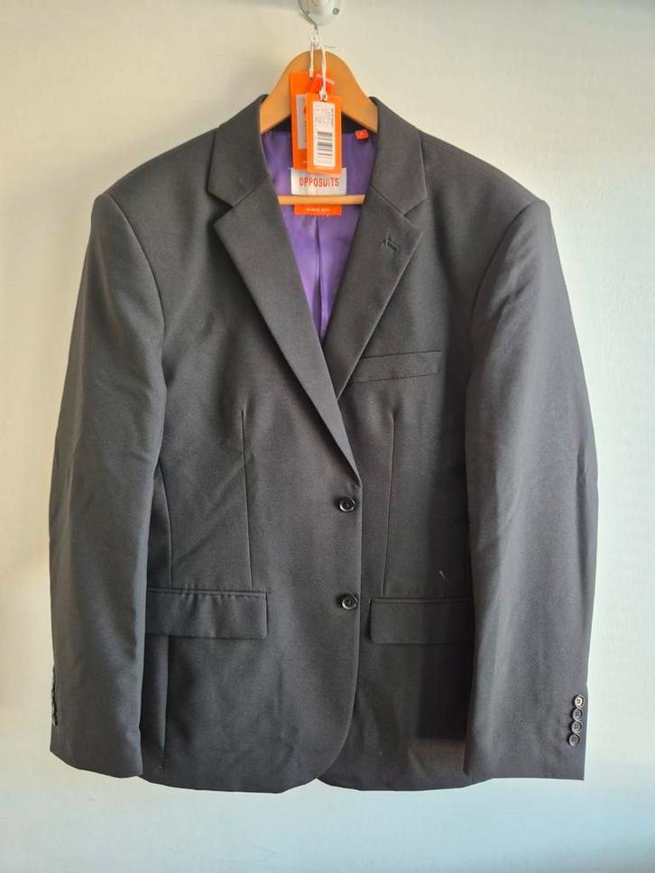 OppoSuit Zwart EU54 + Witte Blouse L - Zo Goed Als Nieuw!, Kleding | Heren, Kostuums en Colberts, Zo goed als nieuw, Maat 52/54 (L)