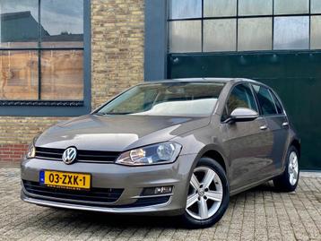 Volkswagen Golf 1.2 TSI Highline | Clima + Cruise + Automaat beschikbaar voor biedingen