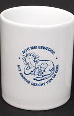 Beker “Acht mei beweging” - NIEUW, Ophalen of Verzenden, Nieuw, Gebruiksvoorwerp