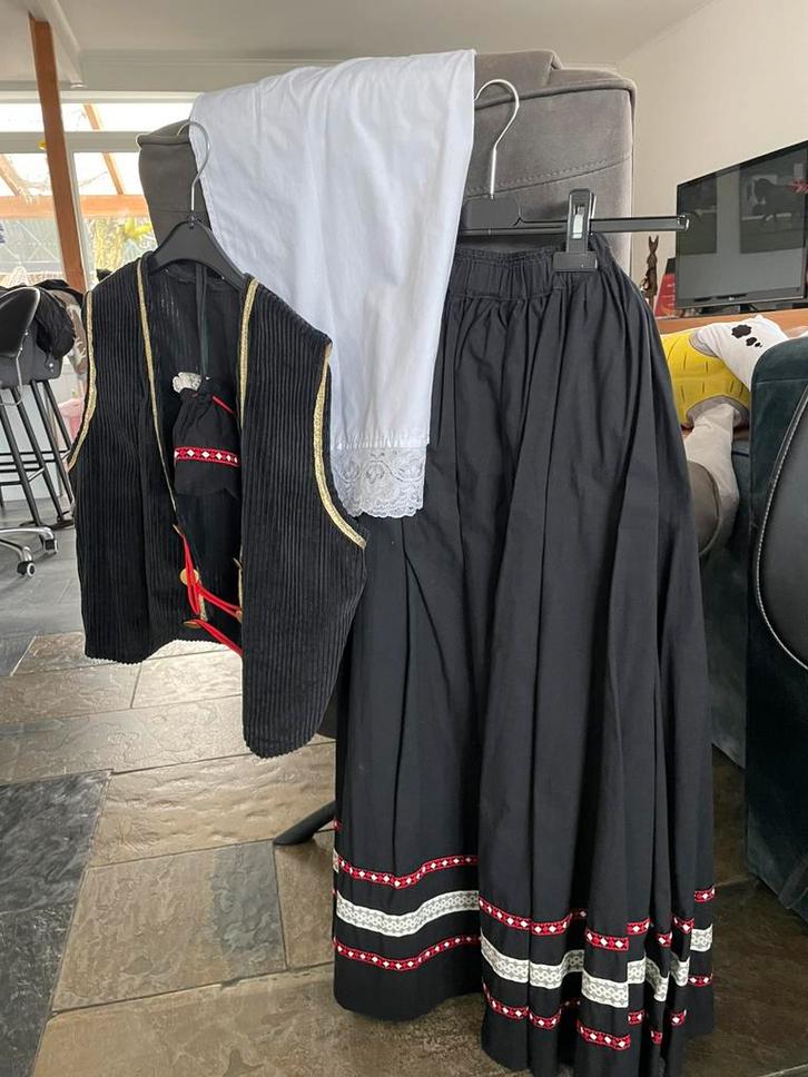 Noors rijkostuum voor fjordenpaard, Dieren en Toebehoren, Paardrijkleding, Zo goed als nieuw, Dames, Overige typen, Overige soorten