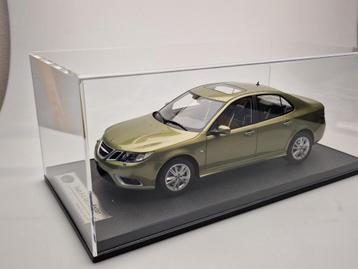 1:18 Saab 9-3 Aero sedan - 2008 - Groen metallic beschikbaar voor biedingen